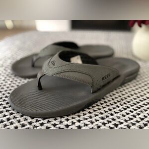 REEF FANNING Mens Nubuck Flip Flop Sandals w/ Bottle Opener Gray 13